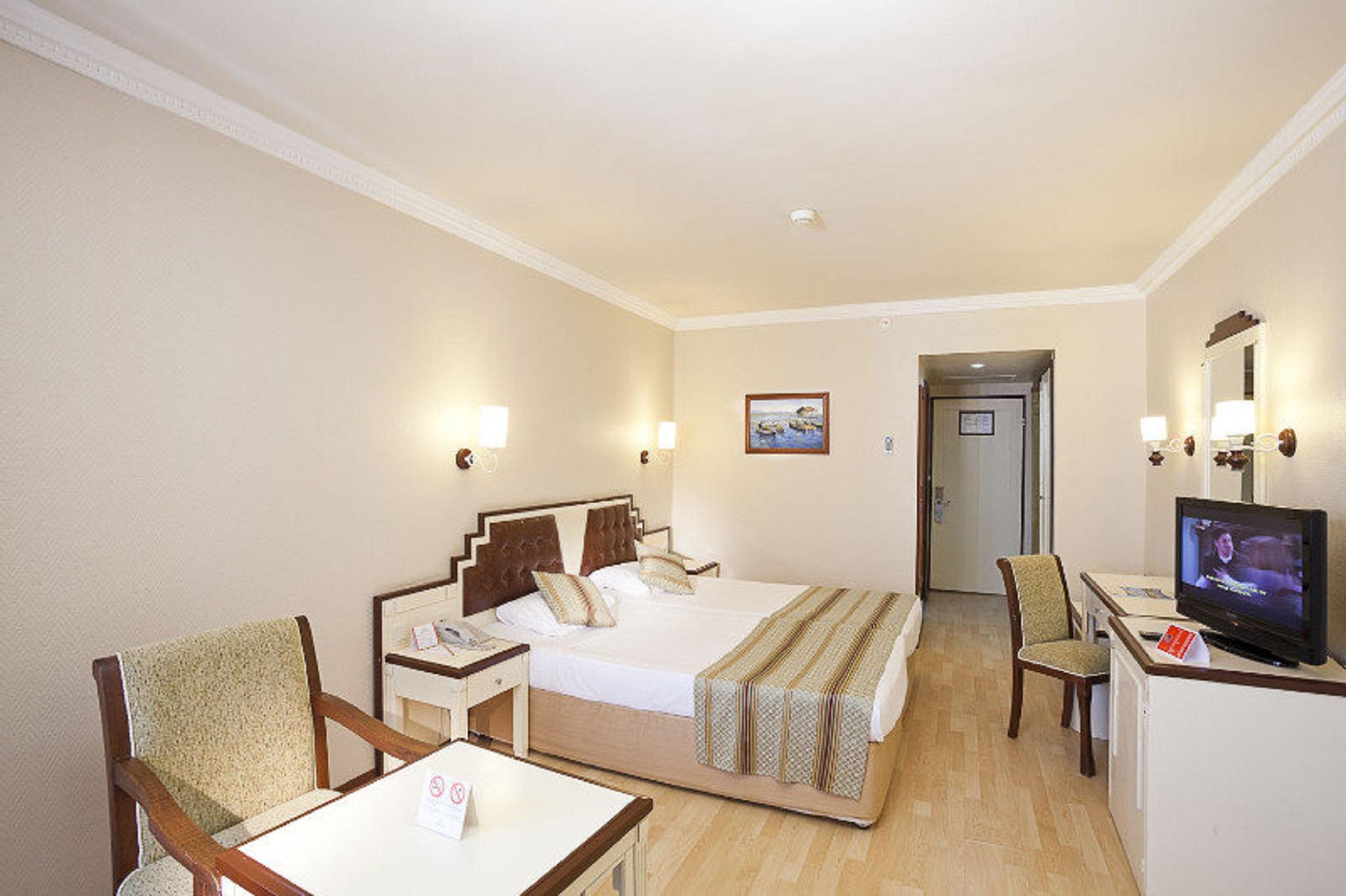 Nova Park Hotel Side Bagian luar foto