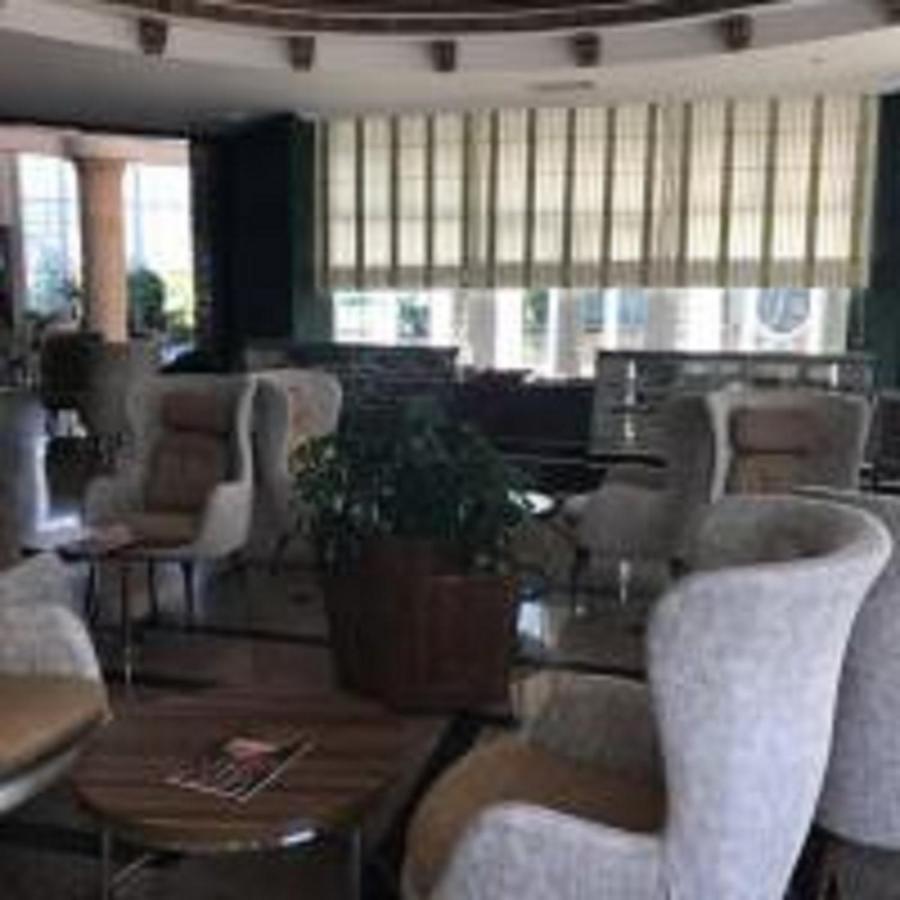 Nova Park Hotel Side Bagian luar foto